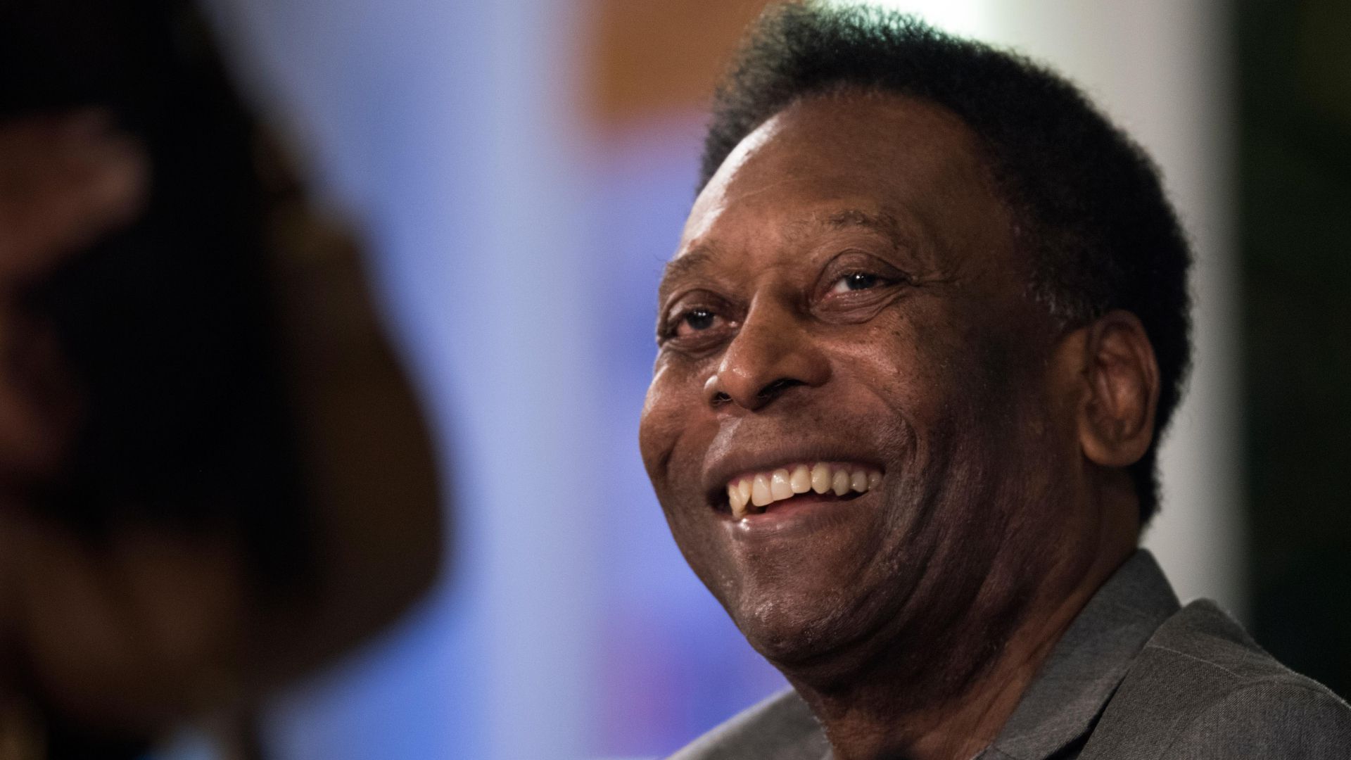 Stabilak az életjelek, javul Pelé állapota