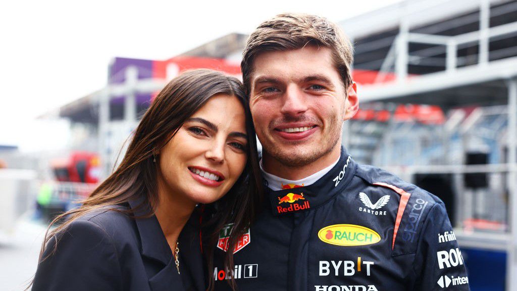 Max Verstappen és Kelly Piquet első közös gyermeküket várják