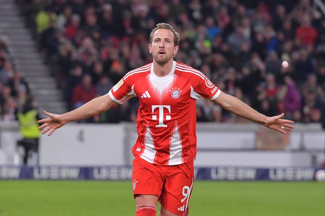 Pazar formában az angol támadó