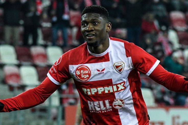 A meccs embere - Fotó: DVTK