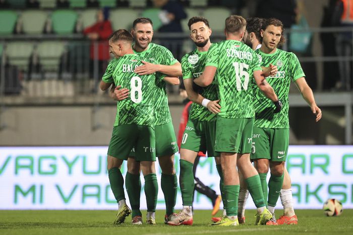 Az MTK zsinórban harmadszor szenvedett vereséget, a Paks ismét a dobogón. Fotó: Paksi FC