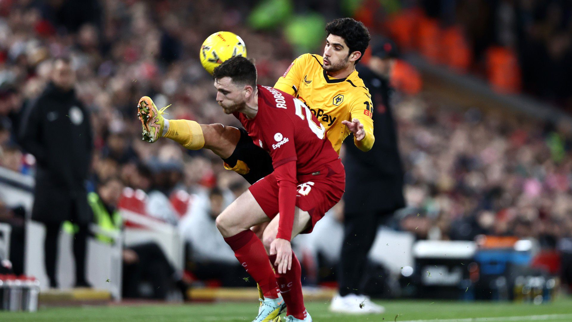 Alisson hatalmasat hibázott, újrajátszás dönt a Liverpool és a Wolves párharcában – videókkal