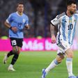 Lionel Messi aranylabdája miatt a rendőrség nyomoz; döntetlent játszott a Ferencváros – délutáni hírösszefoglaló