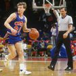 Az újonc Tyrone „Muggsy" Bogues fogja a Cleveland Cavaliers irányítóját, Mark Price-t (Fotó: Getty Images)