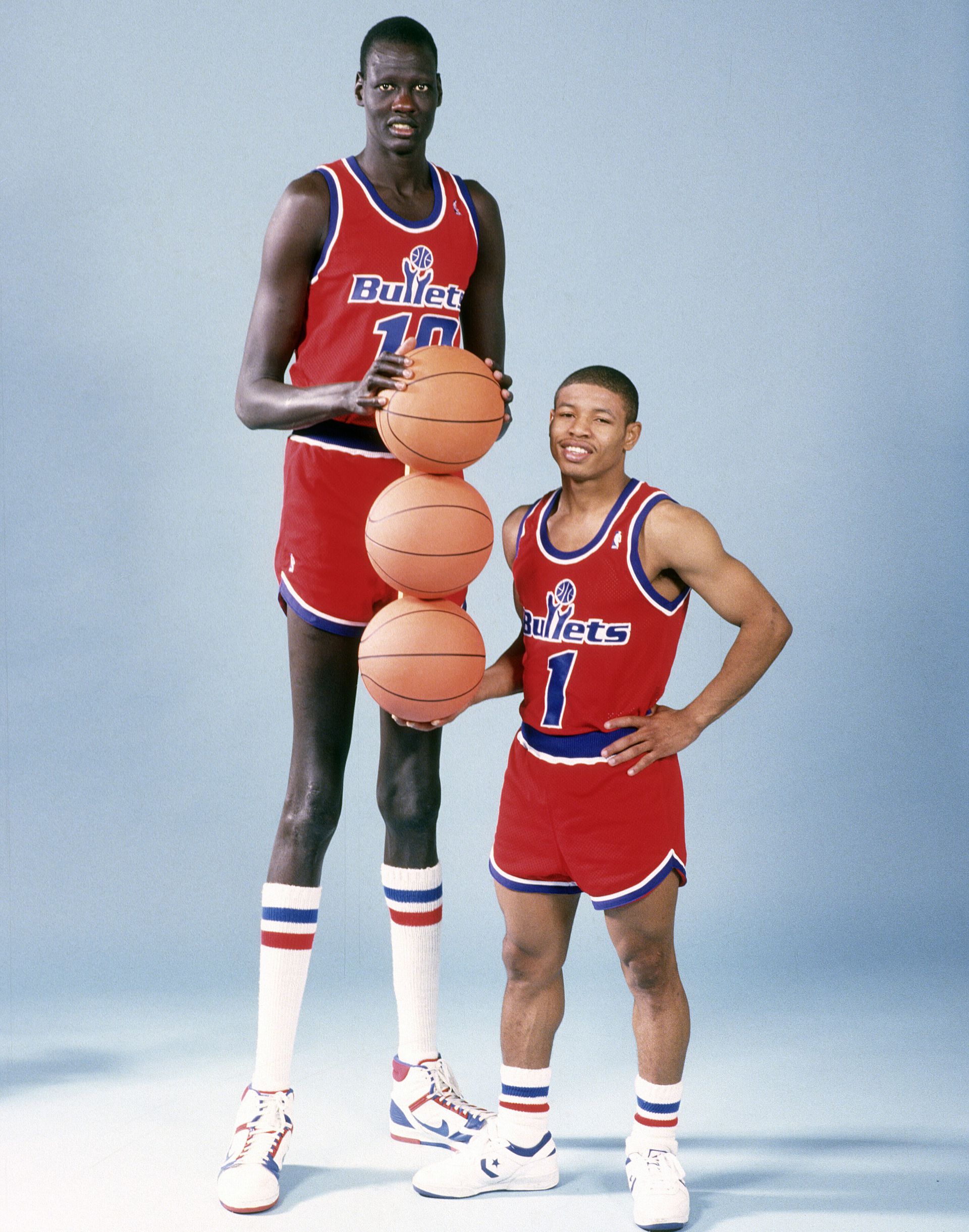 Manute Bol és Muggsy Bogues (Fotó: Getty Images)