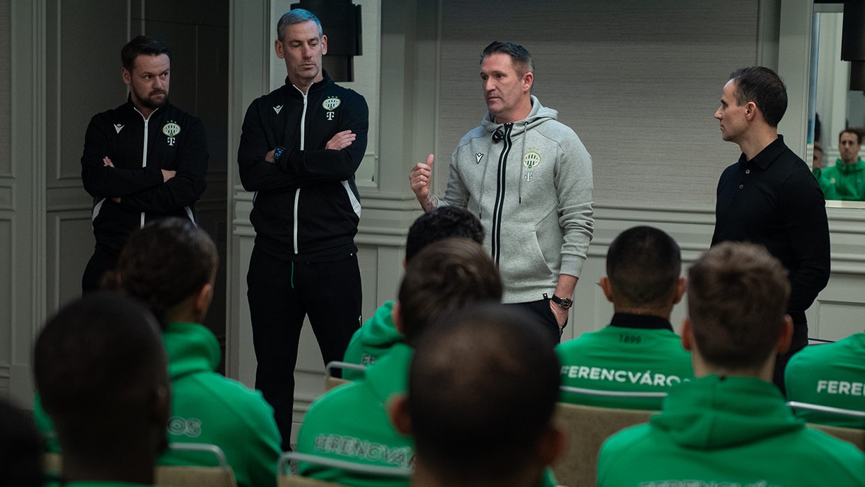 Robbie Keane első találkozása a Ferencváros játékosaival – videó