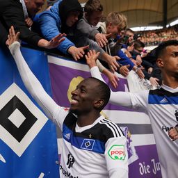 Kép: Illegális gyorsulási versenyen vettek részt a Hamburg játékosai, csúnya vége lett