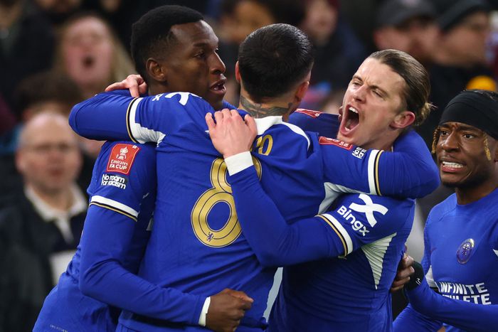 A Chelsea háromszor ünnepelhetett gólt a Villa Parkban