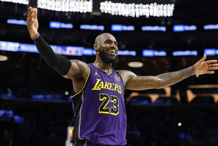 Ezt látni kell! LeBron James három triplát dobott 48 másodperc alatt – videó