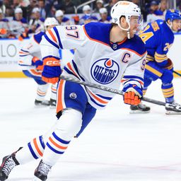 NHL – McDavid már most megdöntötte tavalyi pontrekordját