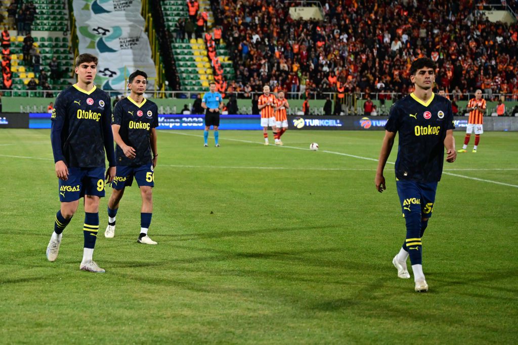 Egy perc után vége lett a Fenerbahce döntőjének, de így is kikaptak a Galatasaraytól
