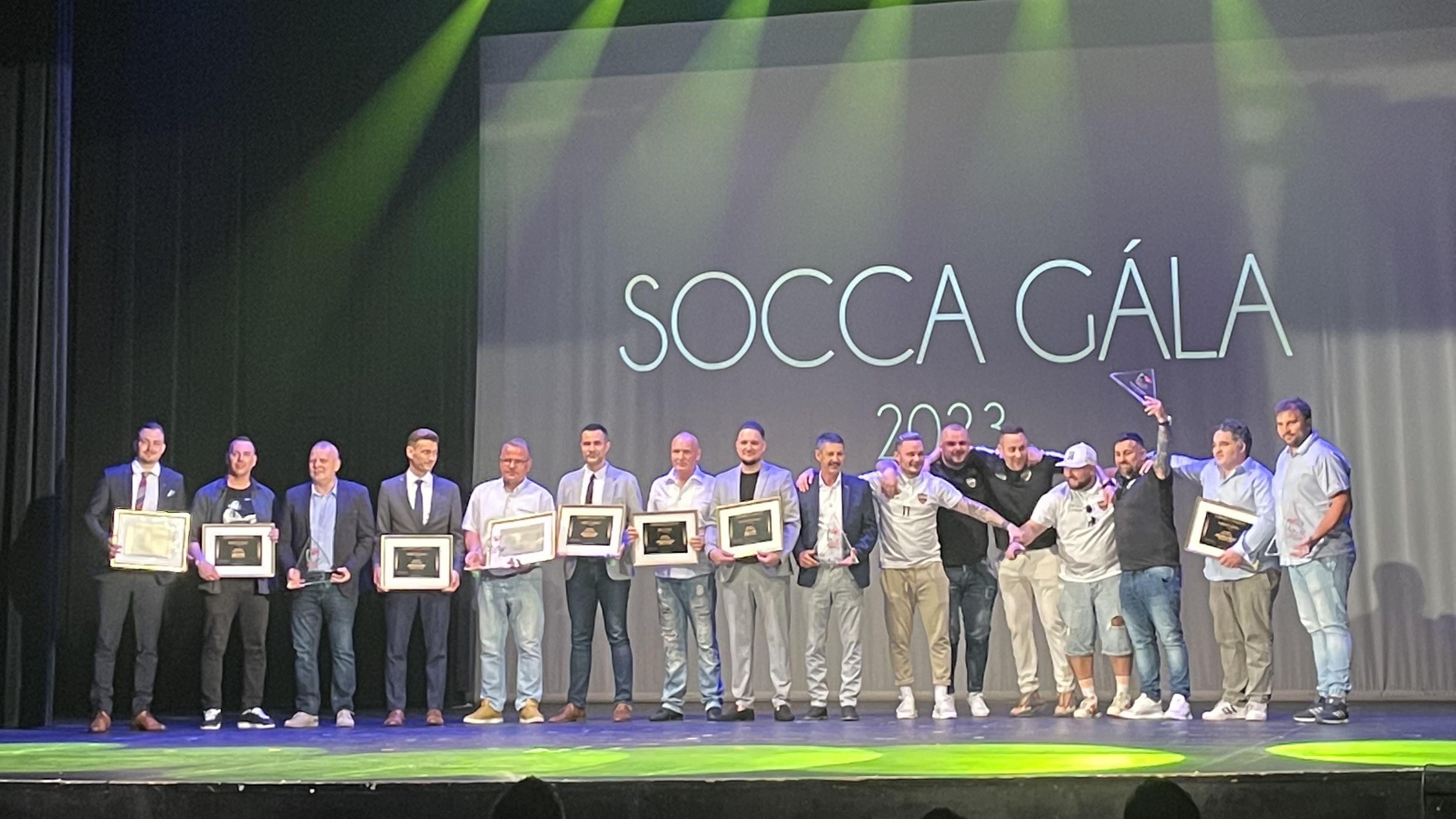 Dunai Antal és Czene Attila társaságában díjazta az év legjobbjait a Socca Hungary