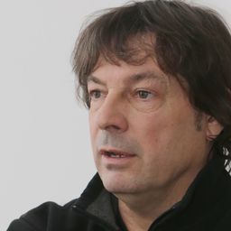 „Komolytalan a hazai edzői szakma" – Várhidi Péter 65 éves!
