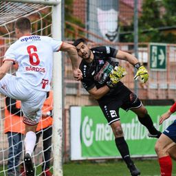 Hatalmas balhé a Nyíregyháza–DVTK derbin – a készenléti rendőrségnek is be kellett avatkoznia