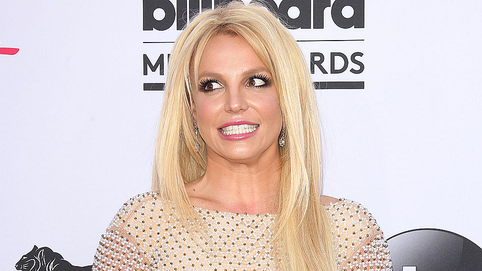 Britney Spearst megütötte a sztárkosaras testőre