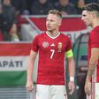 „A pályán nem a pénz focizik”