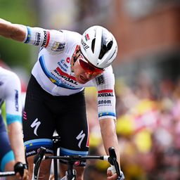 Belga győzelem és óriási bukás a Tour de France második szakaszán – videóval