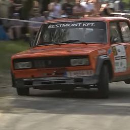 Egy bukkanó okozhatta a magyar ralipilóta halálát