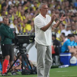 Megvan Mourinho első veresége új csapata kispadján