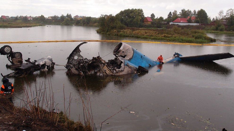 Ennyi maradt a chartergépből a Volga folyóban (Fotó: wikimedia)