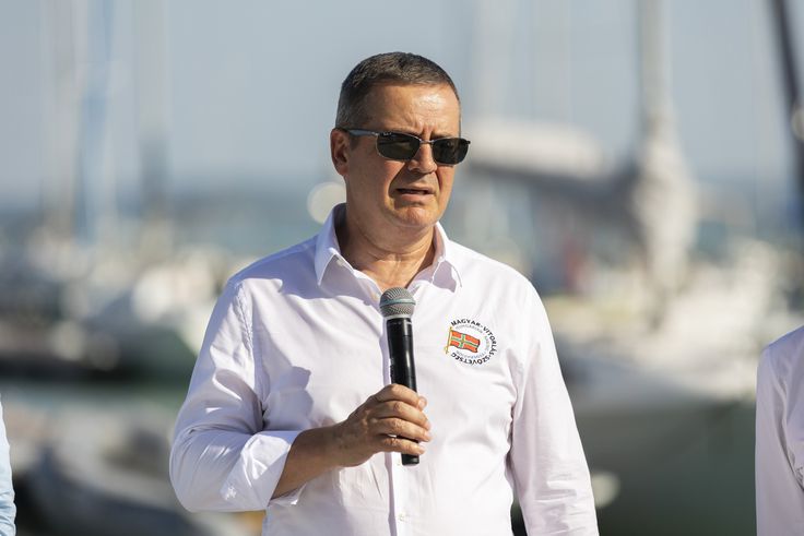 Áll a bál a vitorlázóknál is, az elnök leváltását követelik az elnökségi tagok