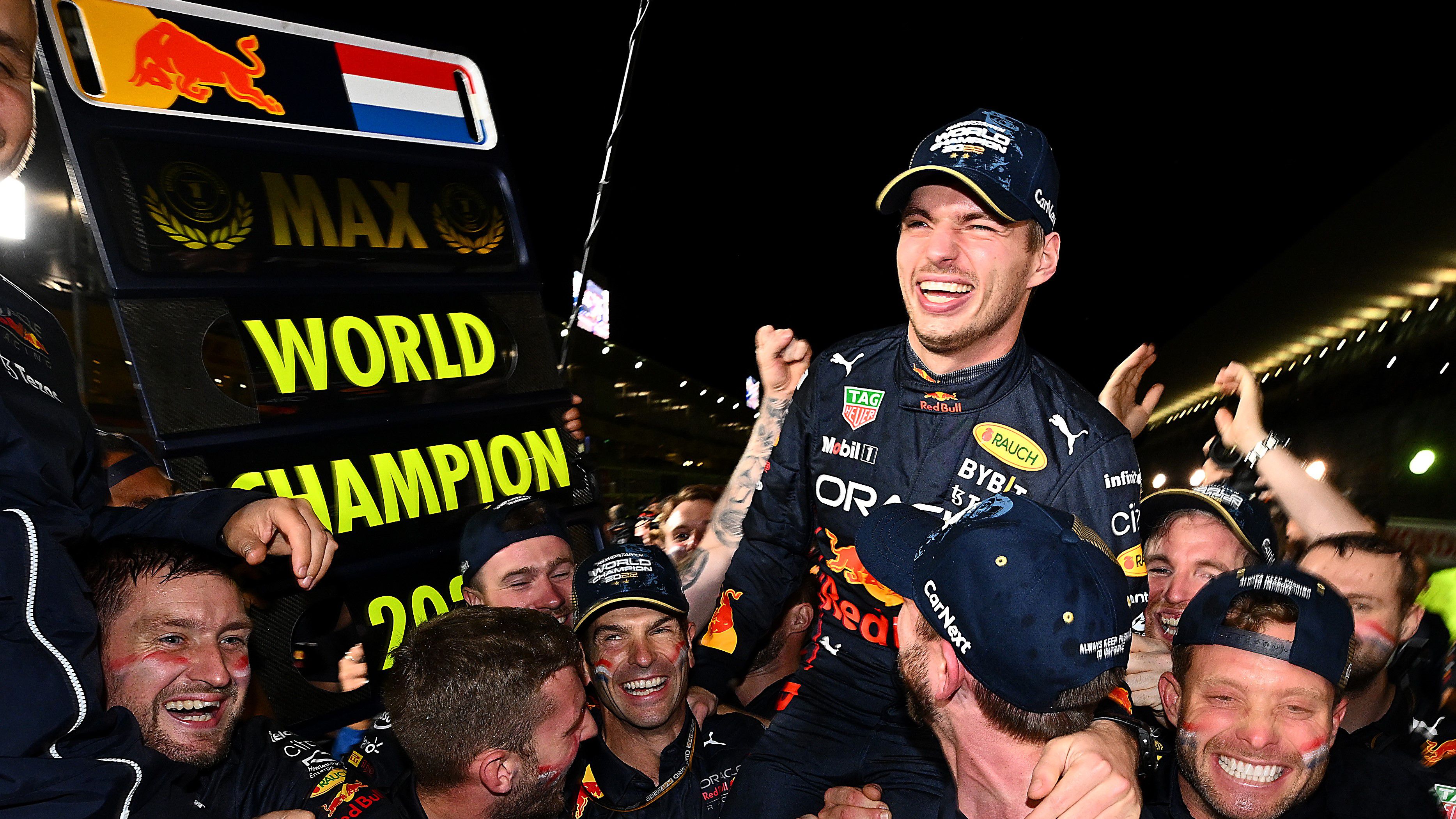 Háromszoros világbajnok lett Max Verstappen Katarban