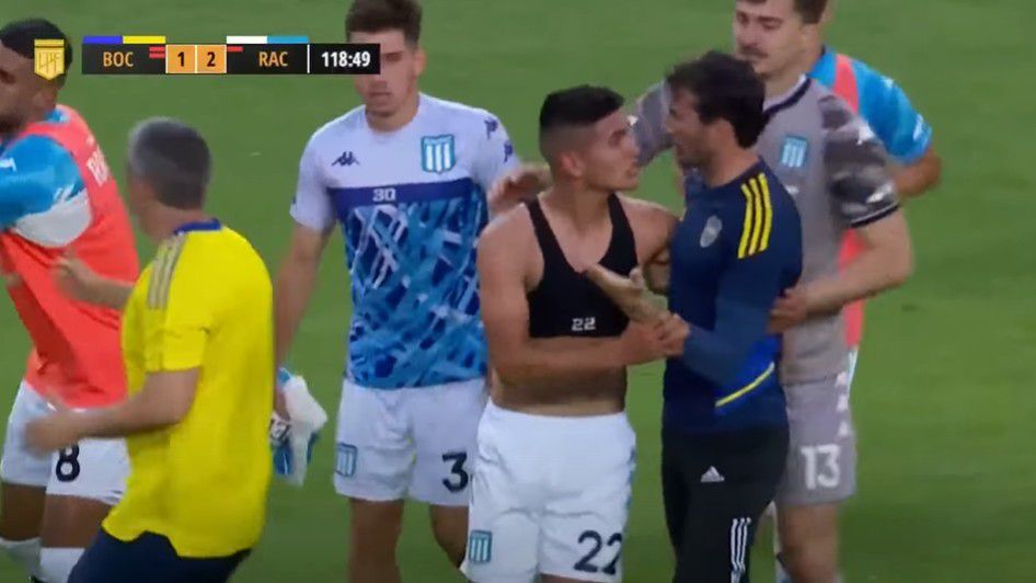 Óriási balhé és tíz piros lap, idő előtt lefújták a Boca Juniors meccsét – videóval