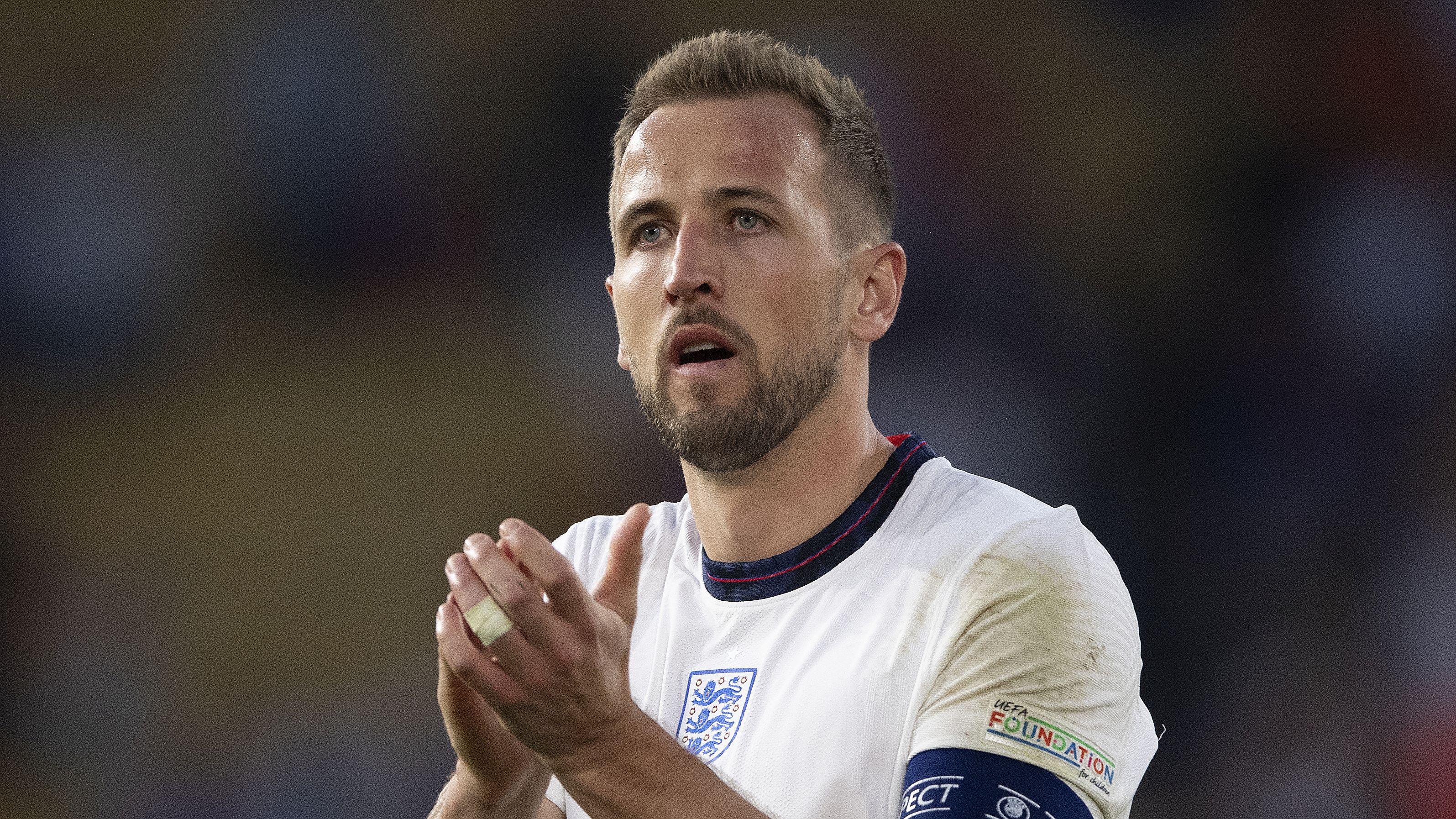 Harry Kane is szivárványos karszalagban lesz a vb-n (fotó: Getty Images)