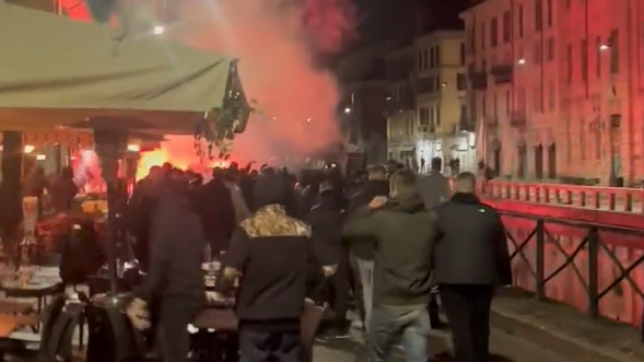 Összeverekedtek a Milan és a PSG szurkolói, egy embert megkéseltek – videóval