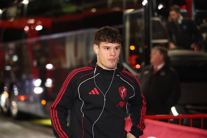 A Liverpool hivatalos felületein köszöntötte a 22 éves játékost