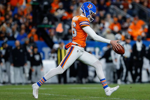 Jeremy Crawshaw újonc az NFL-ben