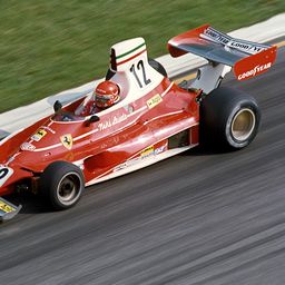 207 ezer euróért kelt el Lauda első Ferrarija