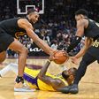 Simán verte a Cleveland a Lakerst az NBA-ben