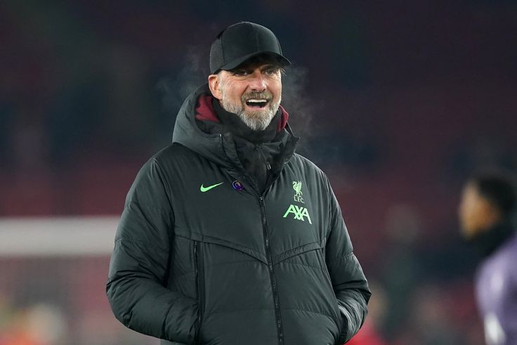 Klopp kifakadt a riporterre; Szalai Attila nagy esély előtt áll – délelőtti hírösszefoglaló