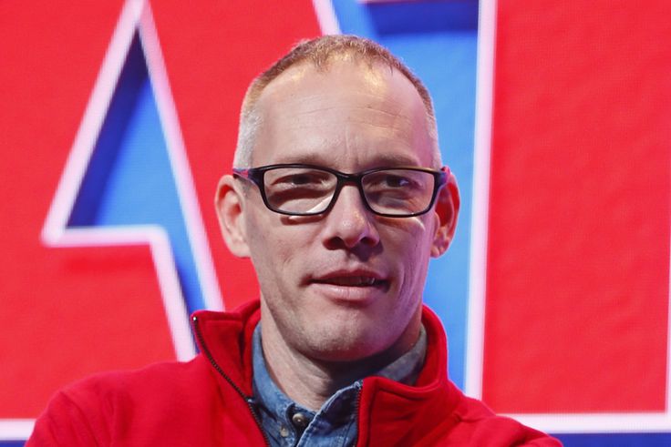 Elárverezhetik Csollány Szilveszter családjának házát