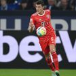 Benjamin Pavard iránt érdeklődik a Barcelona