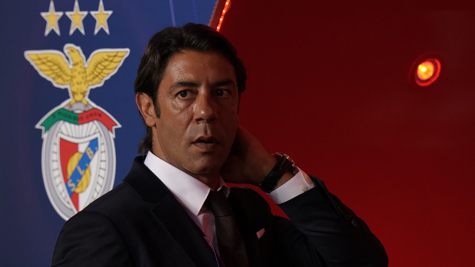 Nagy bajban a Benfica és elnöke, Rui Costa
