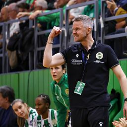 Váratlan bejelentés: távozik a Ferencváros vezetőedzője!