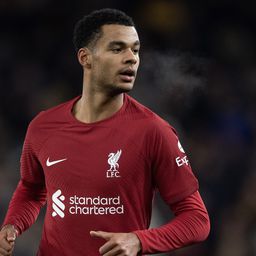 A kapitány szerint a válogatott sztárja túl korán igazolt a Liverpoolhoz