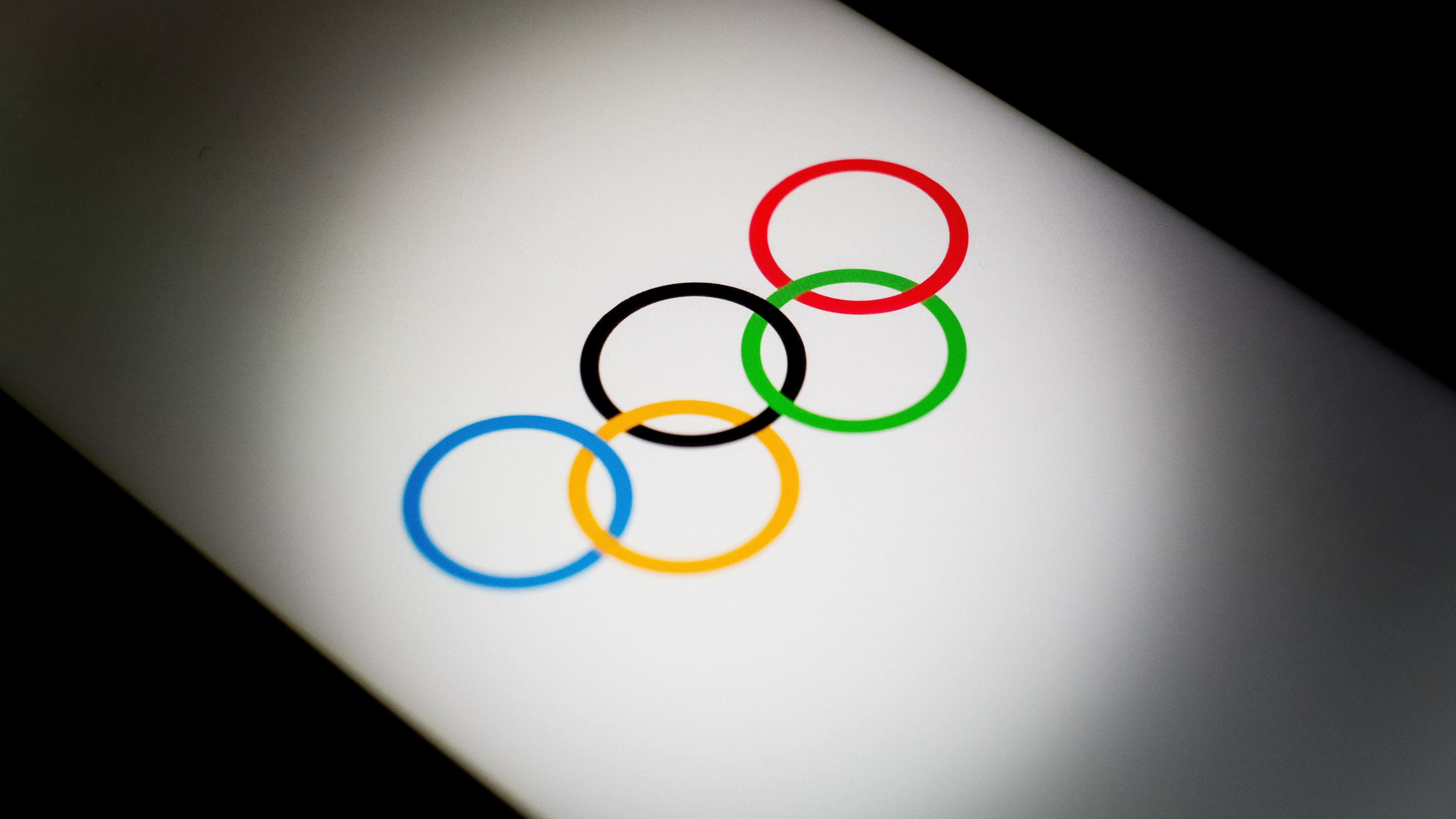 Bemutatták a párizsi olimpia érmeit – fotók