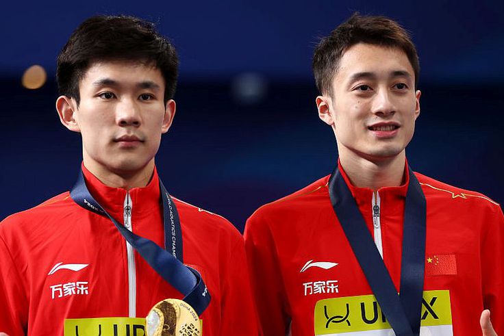 A kínaiak megvédték világbajnoki címüket férfi szinkrontoronyugrásban