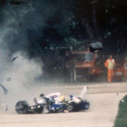 1994: Pénzéhségből órákig titokban tartották Senna halálát? (megfejtés 10/8.)