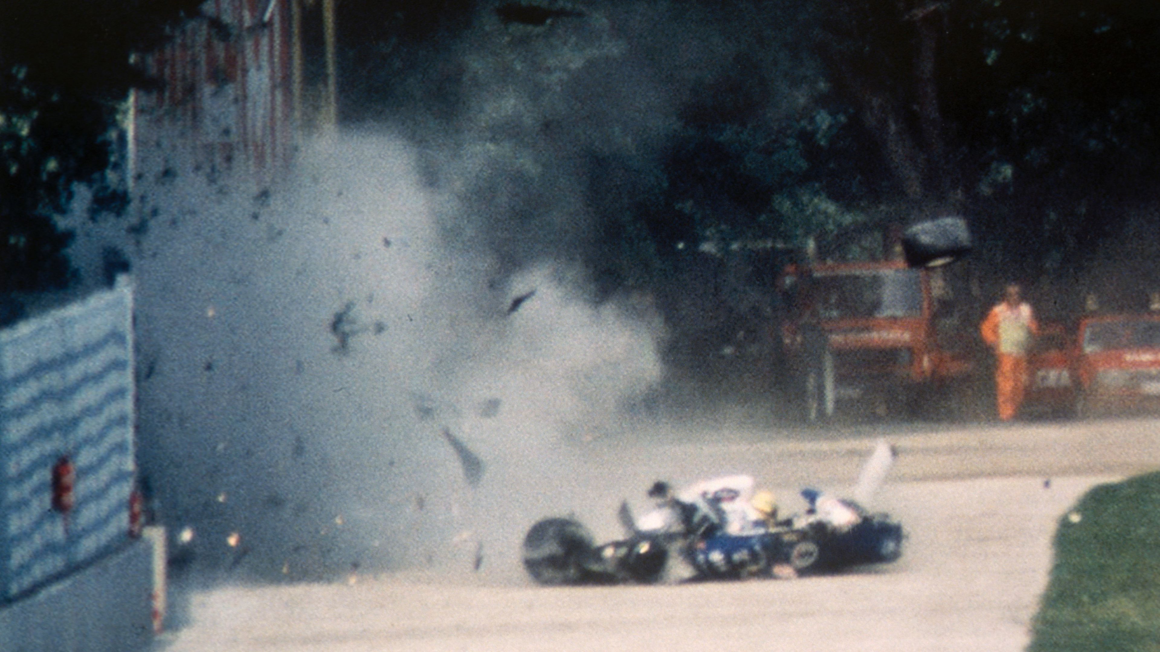 1994: Pénzéhségből órákig titokban tartották Senna halálát? (megfejtés 10/8.)