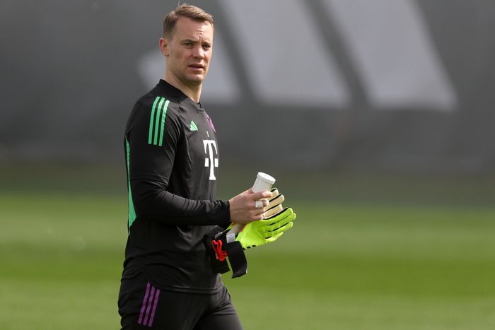 Manuel Neuer a Bayen München hétfői edzésén