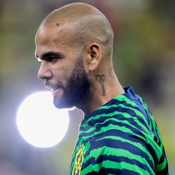„Erőszaktevőnek hívják” – a Barca korábbi sztárja brutálisan lefogyott a börtönben