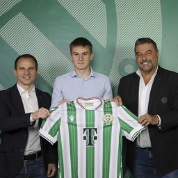 Hosszabbított tehetséges középpályásával a Ferencváros