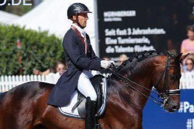 Lemaradt a párizsi kvótáról a magyar díjlovagló csapat