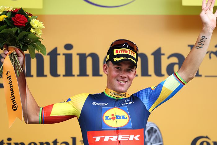 Mads Pedersen nyerte az emelkedős sprintbefutót