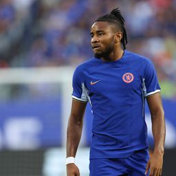Műteni kellett a Chelsea sztárigazolását, hónapokra kidőlt