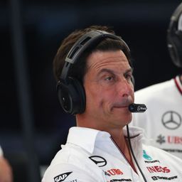 F1-hírek: mentális küzdelmeiről vallott Toto Wolff